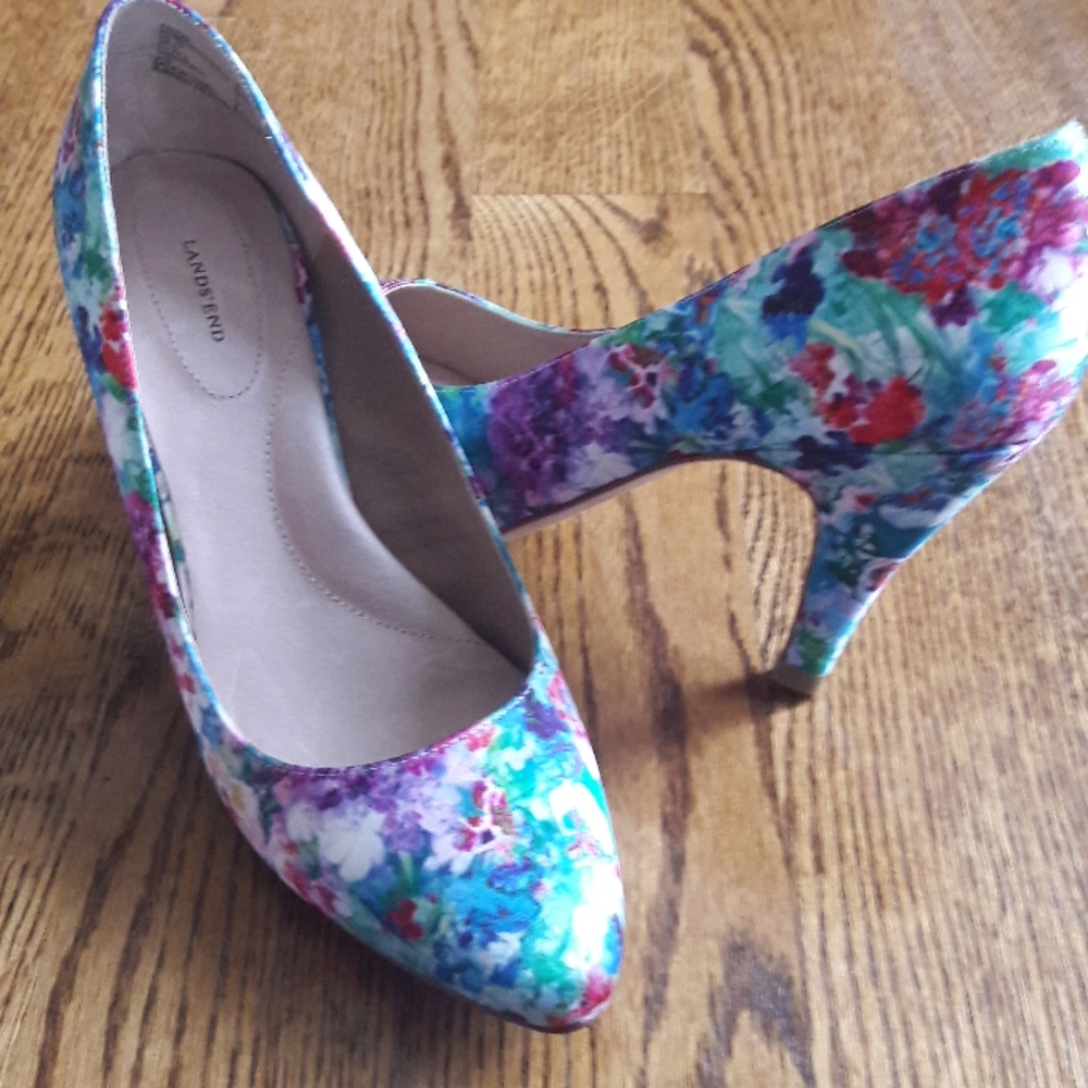 Land's Send pumps Floral